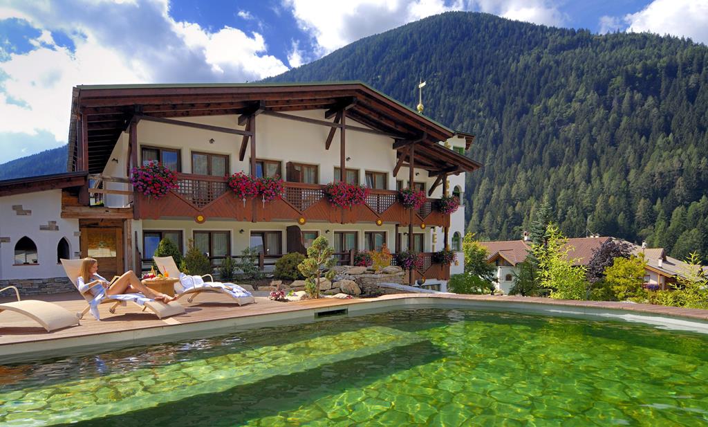 39A8568E1CF4062C64BD311382B94AF5