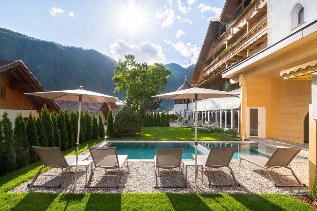 AAE4A056665CAF8C6A48A880C409ED3A